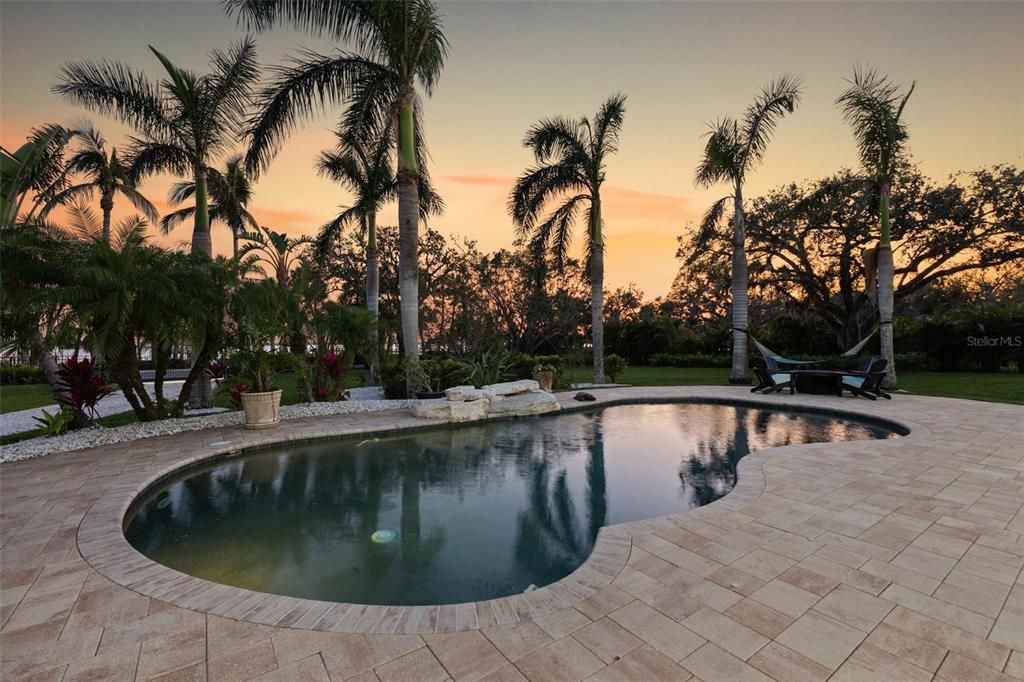 For Rent: $15,000 (3 beds, 2 baths, 5326 Square Feet)