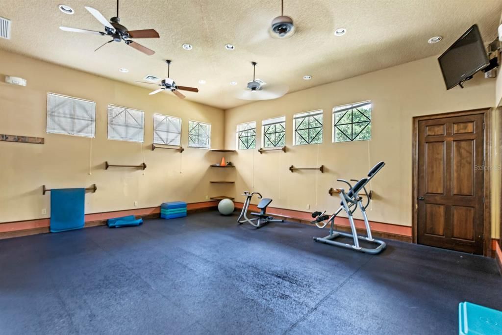 Active With Contract: $759,000 (3 beds, 2 baths, 3216 Square Feet)