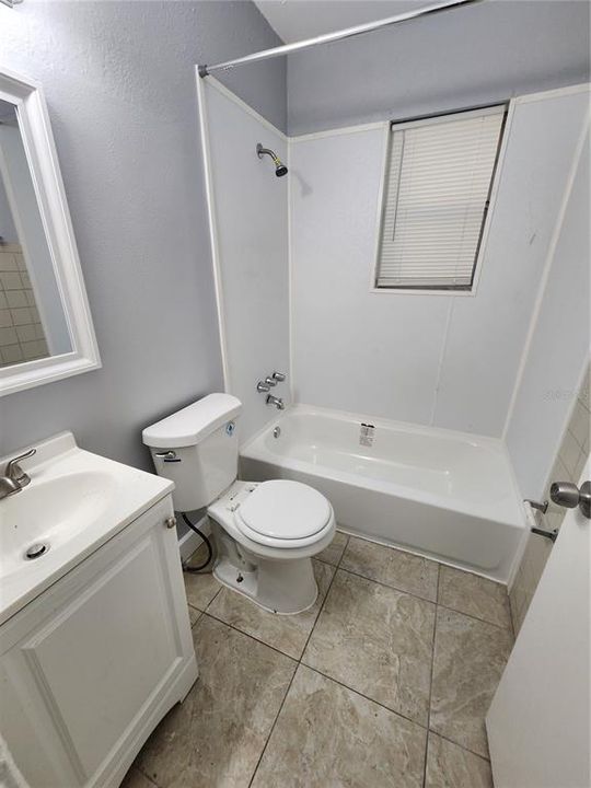 В аренду: $1,125 (3 спален, 1 ванн, 896 Квадратных фут)