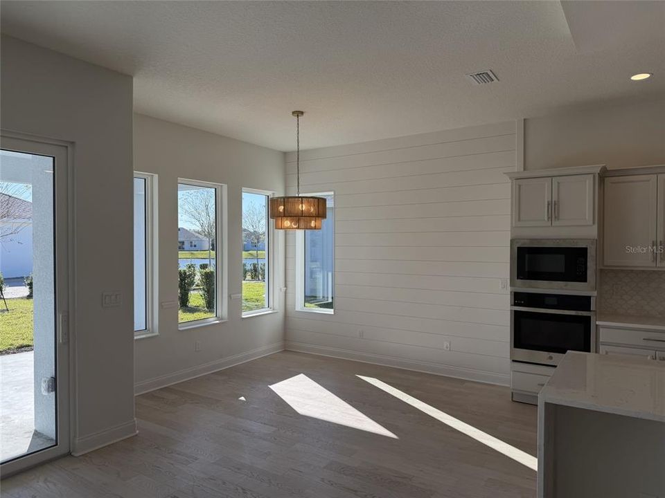 Active With Contract: $489,000 (3 beds, 2 baths, 1908 Square Feet)