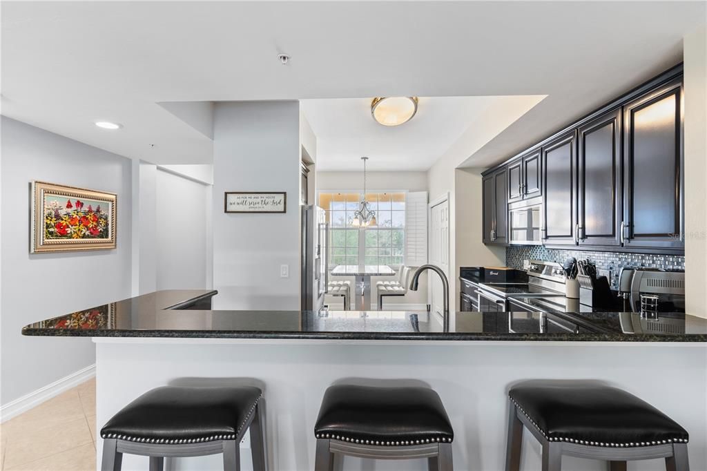 For Sale: $269,900 (2 beds, 2 baths, 1248 Square Feet)