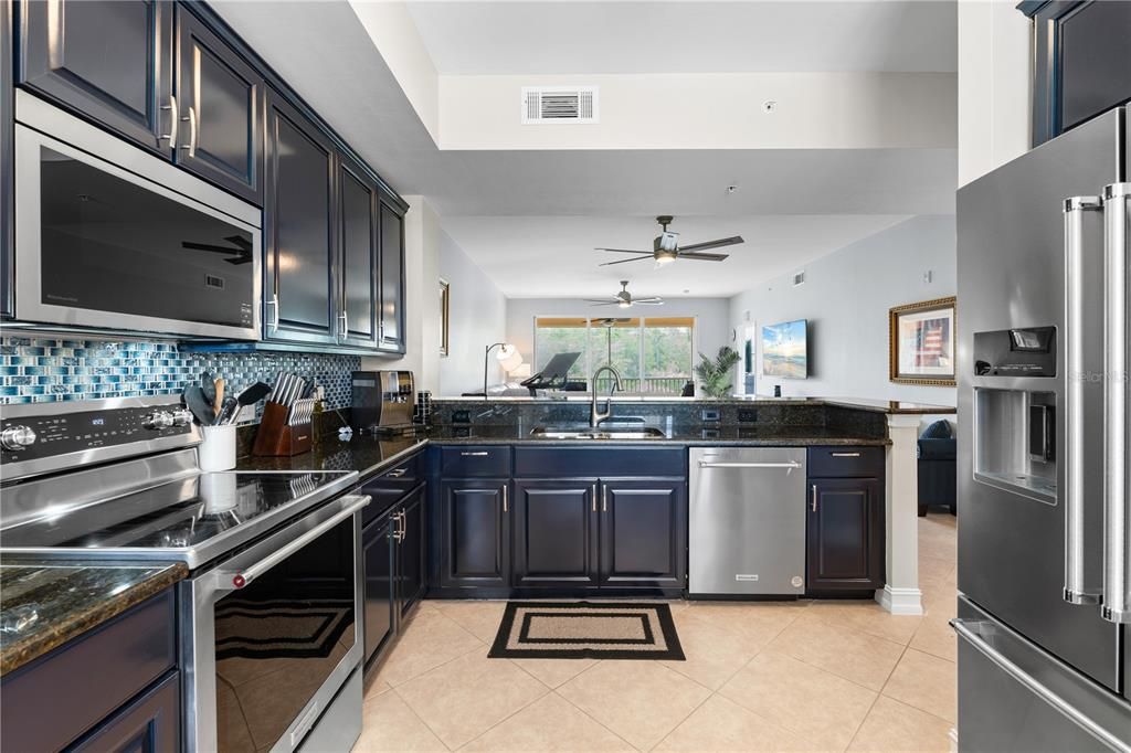 For Sale: $269,900 (2 beds, 2 baths, 1248 Square Feet)