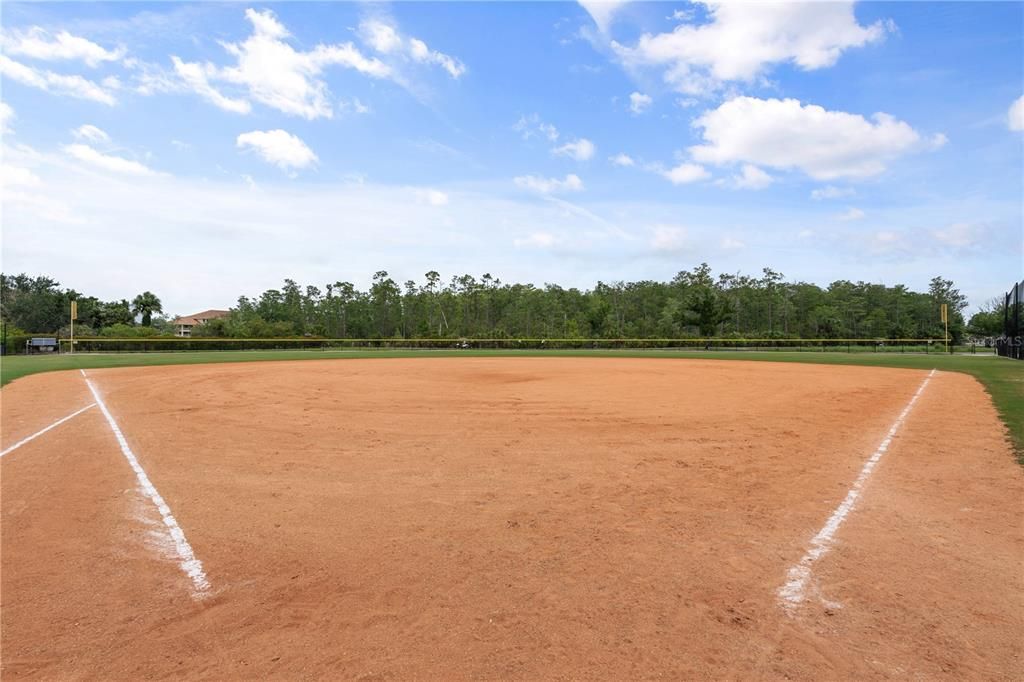 For Sale: $269,900 (2 beds, 2 baths, 1248 Square Feet)