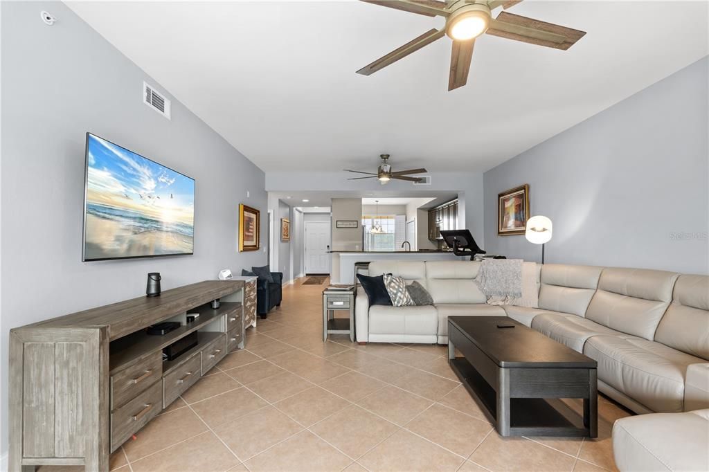 For Sale: $269,900 (2 beds, 2 baths, 1248 Square Feet)