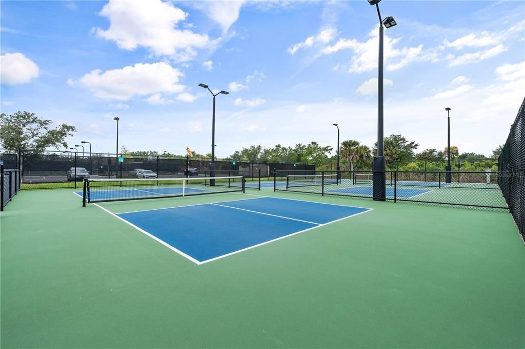 For Sale: $269,900 (2 beds, 2 baths, 1248 Square Feet)