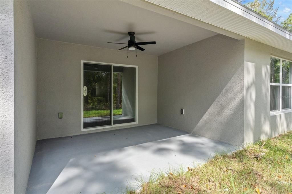 For Rent: $2,400 (4 beds, 2 baths, 1662 Square Feet)