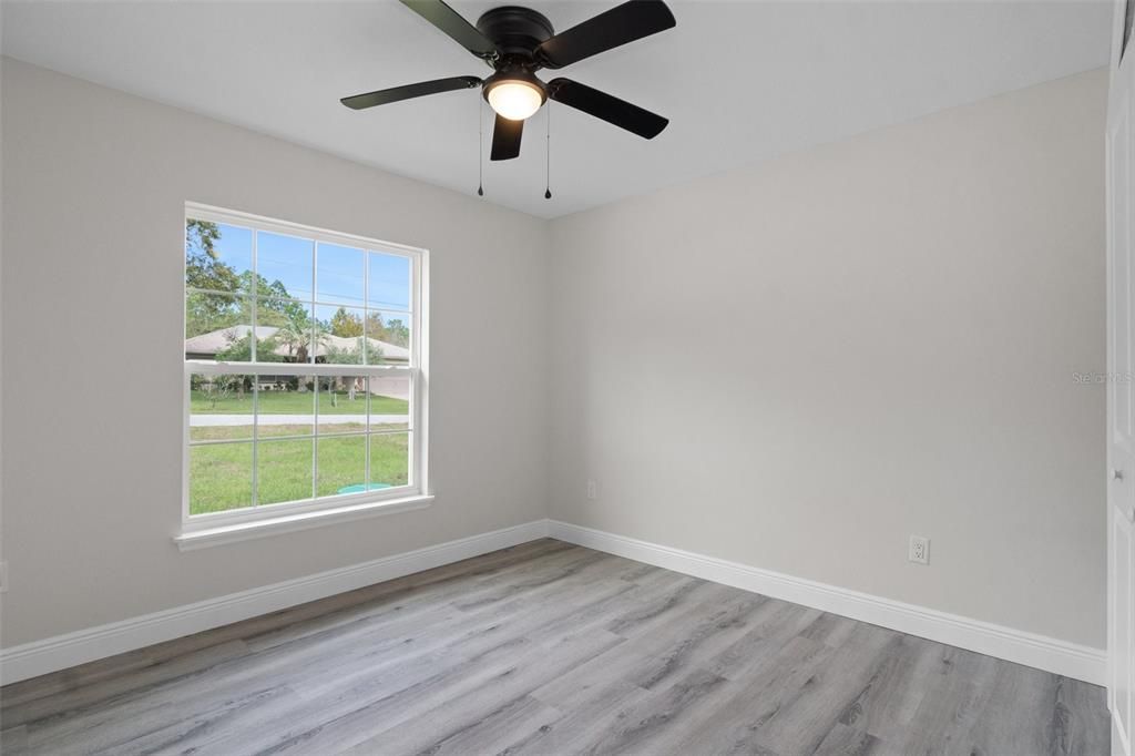 For Rent: $2,400 (4 beds, 2 baths, 1662 Square Feet)