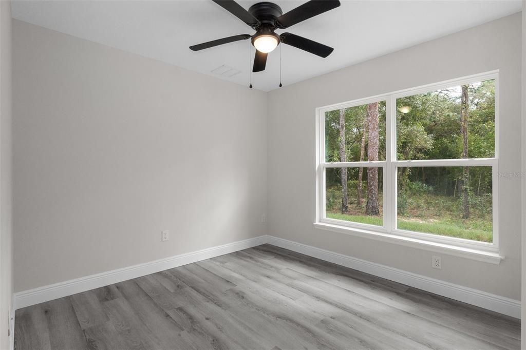 For Rent: $2,400 (4 beds, 2 baths, 1662 Square Feet)