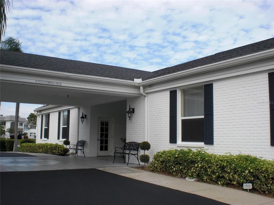 出租: $4,300 (2 贝兹, 2 浴室, 1350 平方英尺)