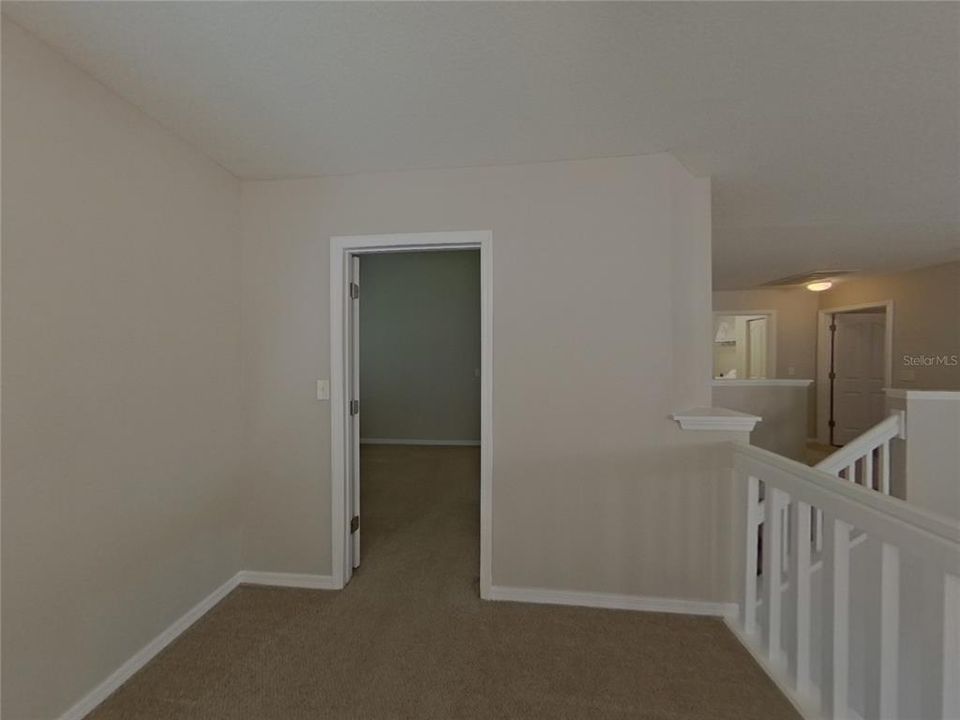 Под контрактом: $2,359 (3 спален, 2 ванн, 1916 Квадратных фут)