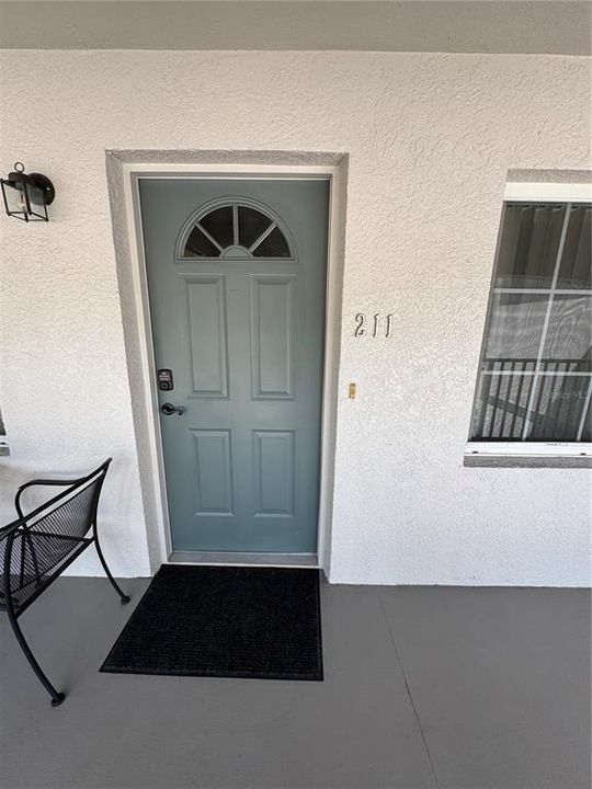 For Rent: $3,200 (2 beds, 2 baths, 912 Square Feet)