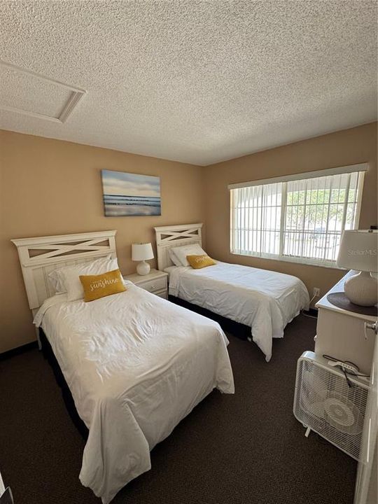 For Rent: $3,200 (2 beds, 2 baths, 912 Square Feet)