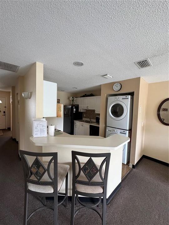 For Rent: $3,200 (2 beds, 2 baths, 912 Square Feet)