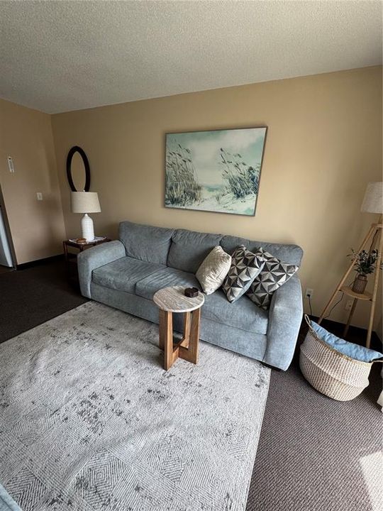 For Rent: $3,200 (2 beds, 2 baths, 912 Square Feet)