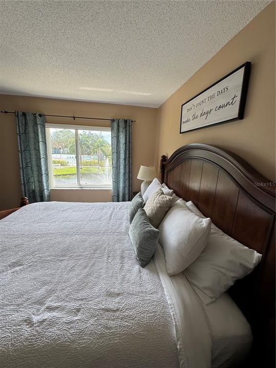 For Rent: $3,200 (2 beds, 2 baths, 912 Square Feet)