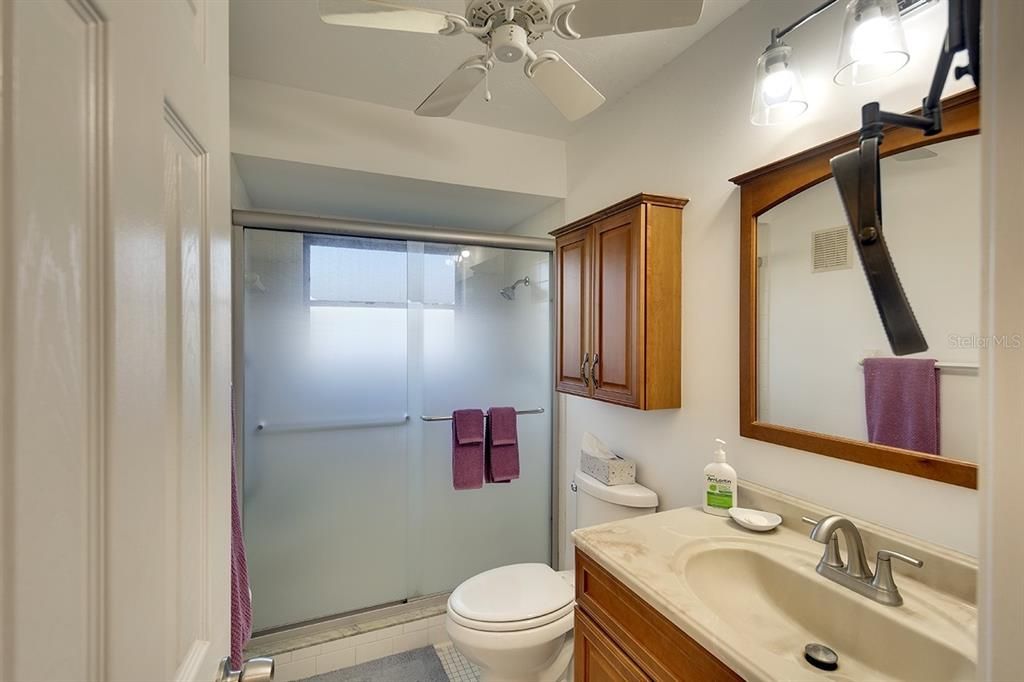 Под контрактом: $215,000 (2 спален, 2 ванн, 1269 Квадратных фут)