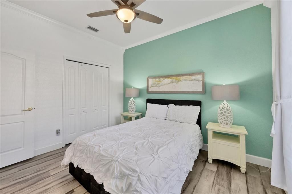 Active With Contract: $549,900 (3 beds, 2 baths, 1956 Square Feet)