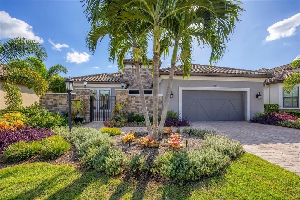 For Sale: $1,449,000 (3 beds, 3 baths, 3004 Square Feet)