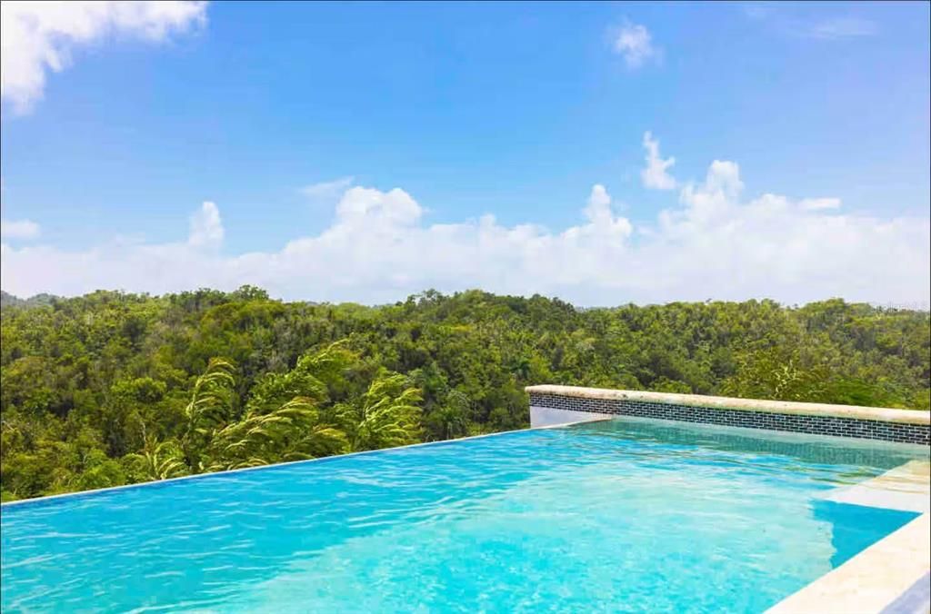 For Sale: $450,000 (2 beds, 1 baths, 1000 Square Feet)