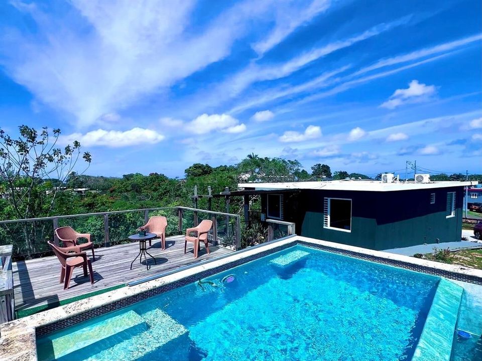 For Sale: $450,000 (2 beds, 1 baths, 1000 Square Feet)