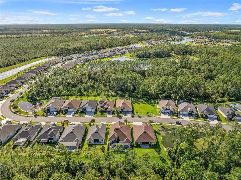 Activo con contrato: $715,000 (5 camas, 4 baños, 3213 Pies cuadrados)