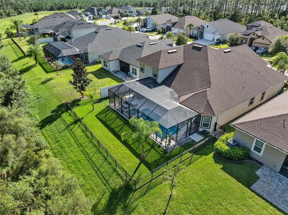 Activo con contrato: $715,000 (5 camas, 4 baños, 3213 Pies cuadrados)