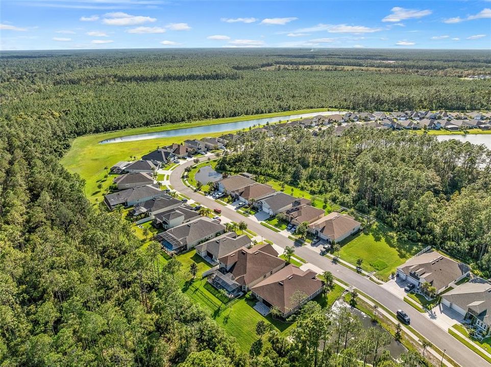 Activo con contrato: $715,000 (5 camas, 4 baños, 3213 Pies cuadrados)