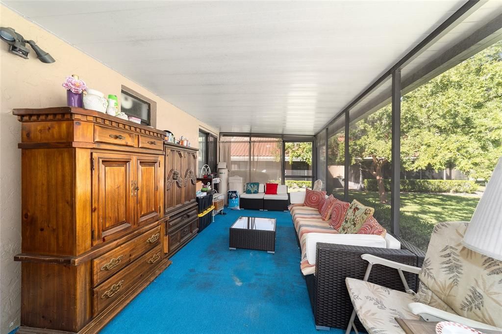 For Sale: $186,000 (2 beds, 2 baths, 1049 Square Feet)