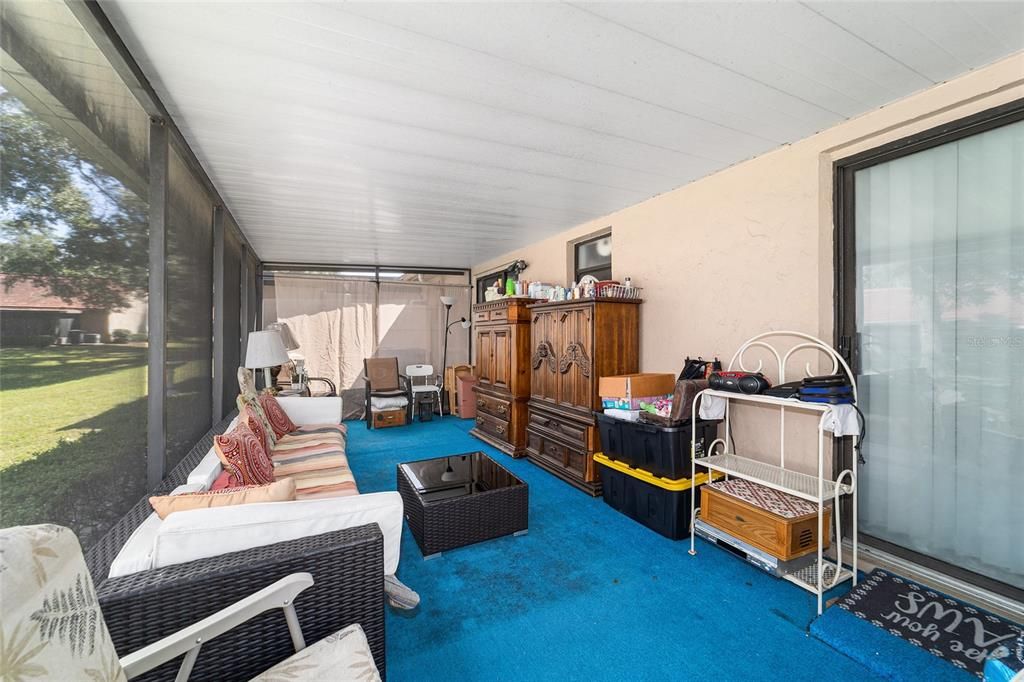 For Sale: $186,000 (2 beds, 2 baths, 1049 Square Feet)