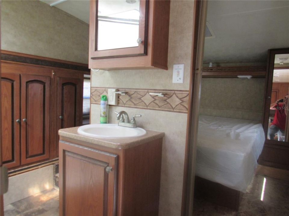 For Sale: $99,900 (3 beds, 2 baths, 804 Square Feet)