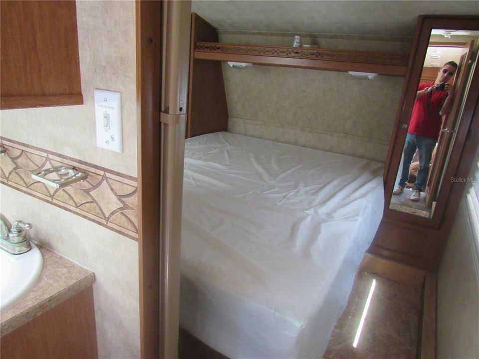 For Sale: $99,900 (3 beds, 2 baths, 804 Square Feet)