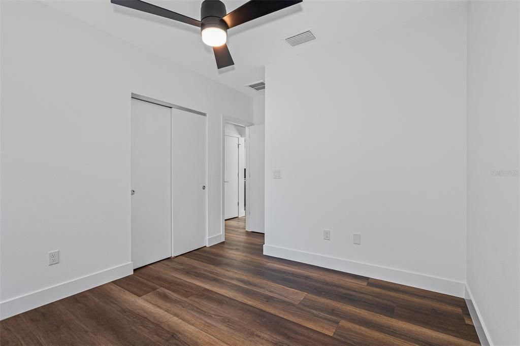 Active With Contract: $3,000 (3 beds, 2 baths, 1425 Square Feet)