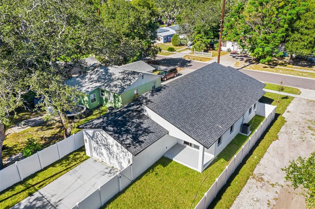 Active With Contract: $3,000 (3 beds, 2 baths, 1425 Square Feet)