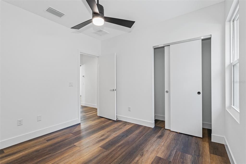 Active With Contract: $3,000 (3 beds, 2 baths, 1425 Square Feet)