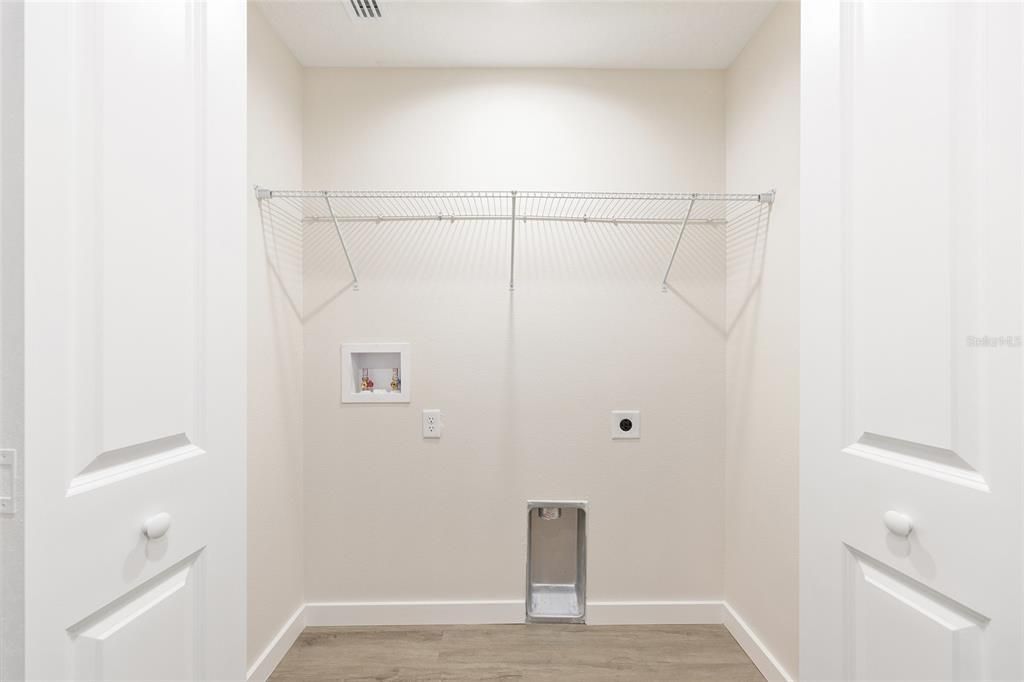 待售: $249,000 (3 贝兹, 2 浴室, 1326 平方英尺)