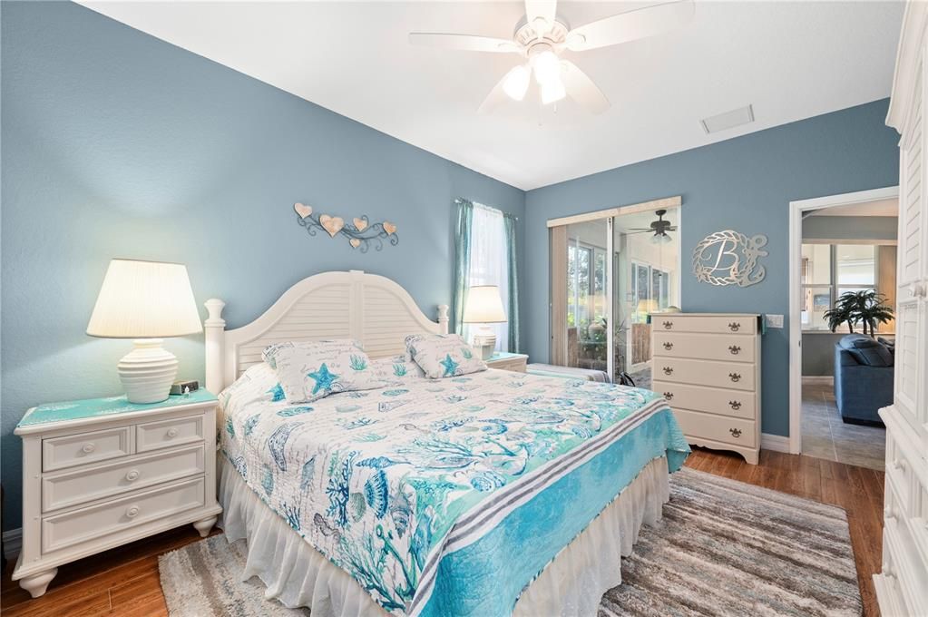 Active With Contract: $325,000 (3 beds, 2 baths, 1671 Square Feet)