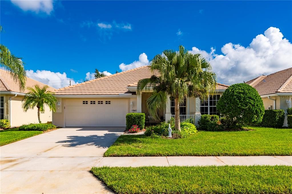 Active With Contract: $325,000 (3 beds, 2 baths, 1671 Square Feet)