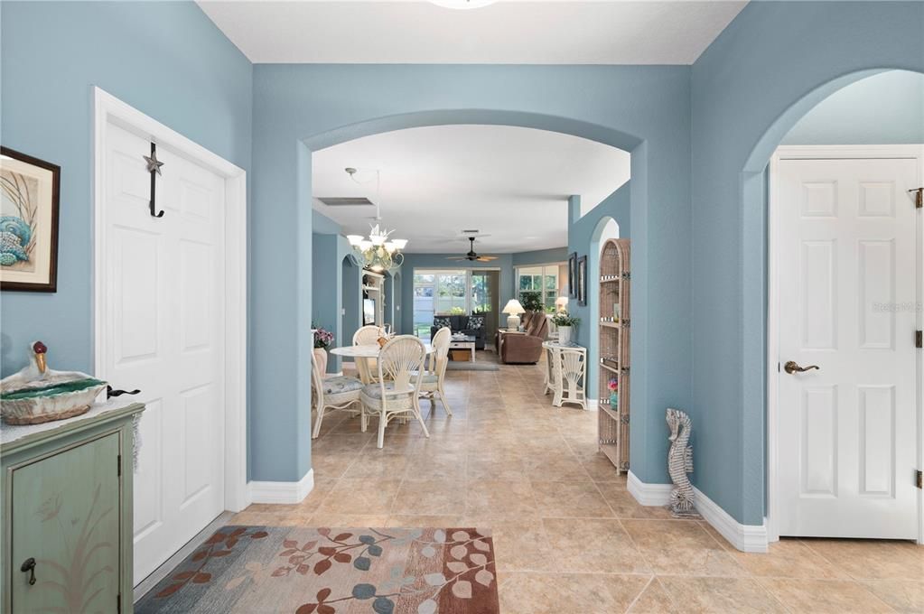 Active With Contract: $325,000 (3 beds, 2 baths, 1671 Square Feet)