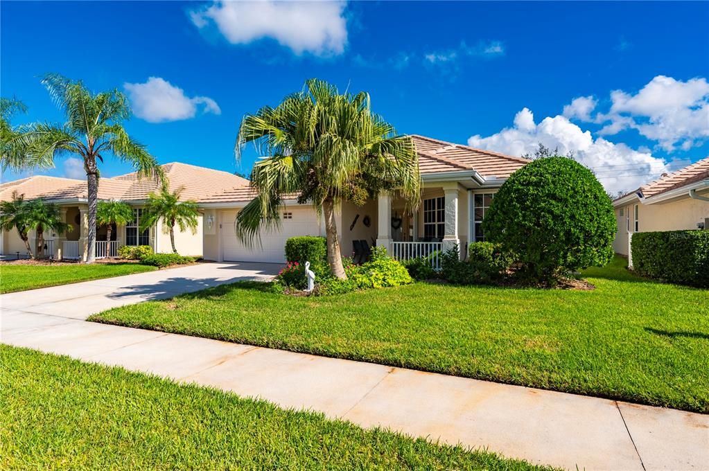 Active With Contract: $325,000 (3 beds, 2 baths, 1671 Square Feet)