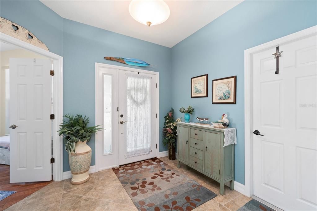 Active With Contract: $325,000 (3 beds, 2 baths, 1671 Square Feet)