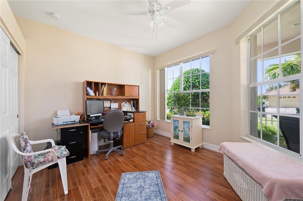 Active With Contract: $325,000 (3 beds, 2 baths, 1671 Square Feet)