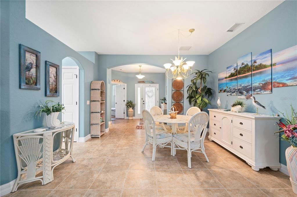 Active With Contract: $325,000 (3 beds, 2 baths, 1671 Square Feet)