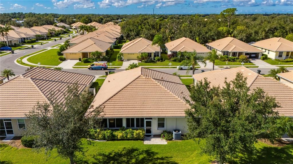 Active With Contract: $325,000 (3 beds, 2 baths, 1671 Square Feet)