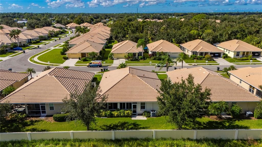 Active With Contract: $325,000 (3 beds, 2 baths, 1671 Square Feet)