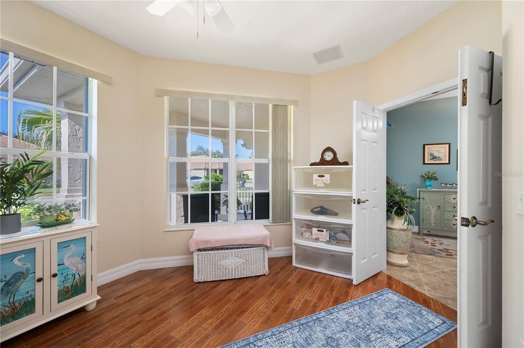 Active With Contract: $325,000 (3 beds, 2 baths, 1671 Square Feet)