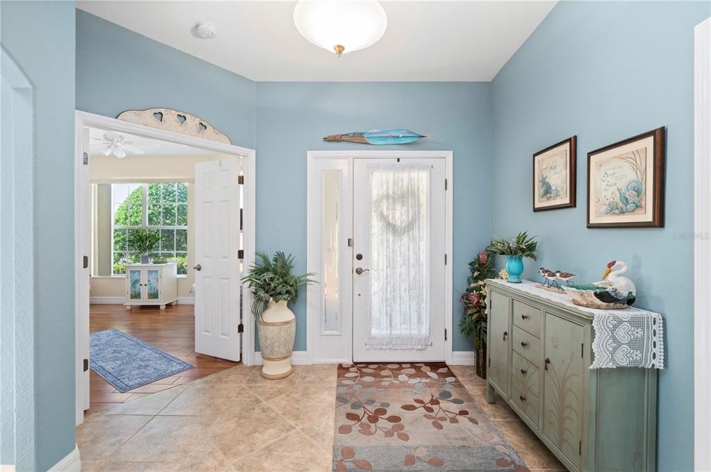 Active With Contract: $325,000 (3 beds, 2 baths, 1671 Square Feet)