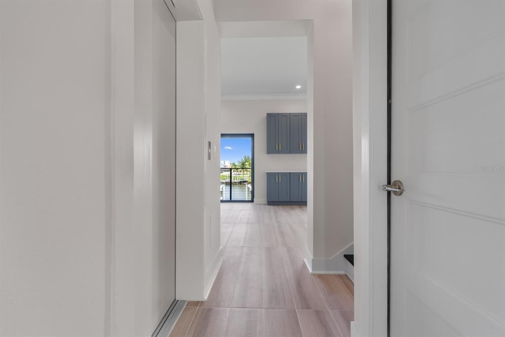 For Sale: $840,000 (4 beds, 2 baths, 2477 Square Feet)