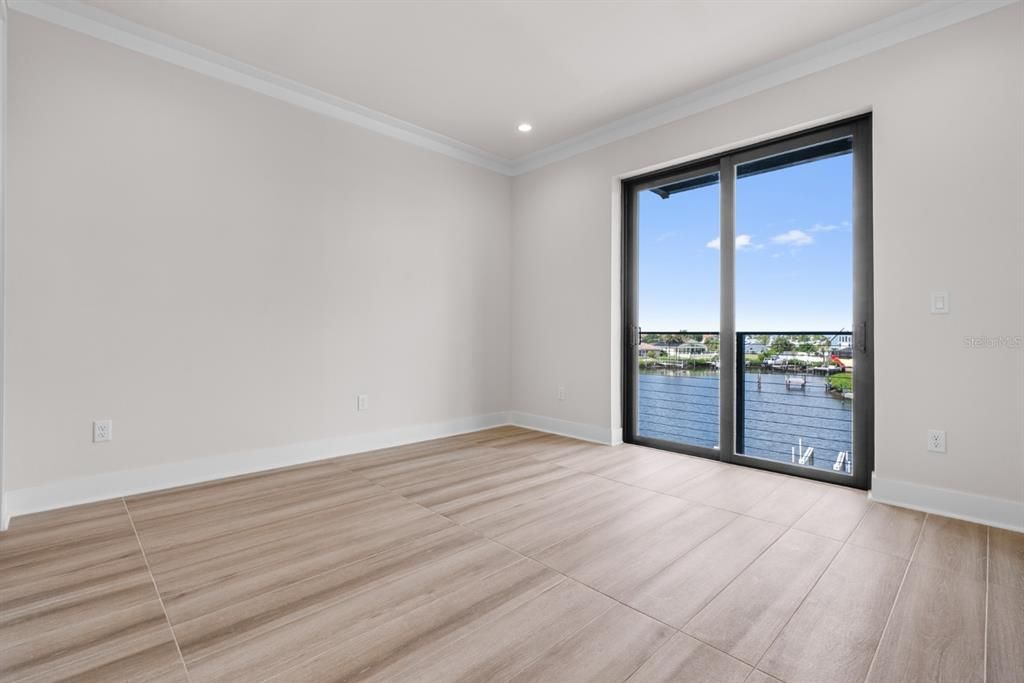 For Sale: $840,000 (4 beds, 2 baths, 2477 Square Feet)