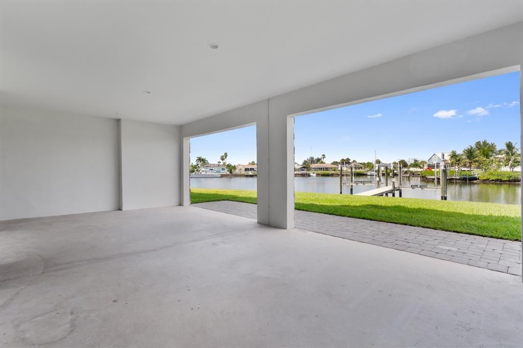 For Sale: $840,000 (4 beds, 2 baths, 2477 Square Feet)