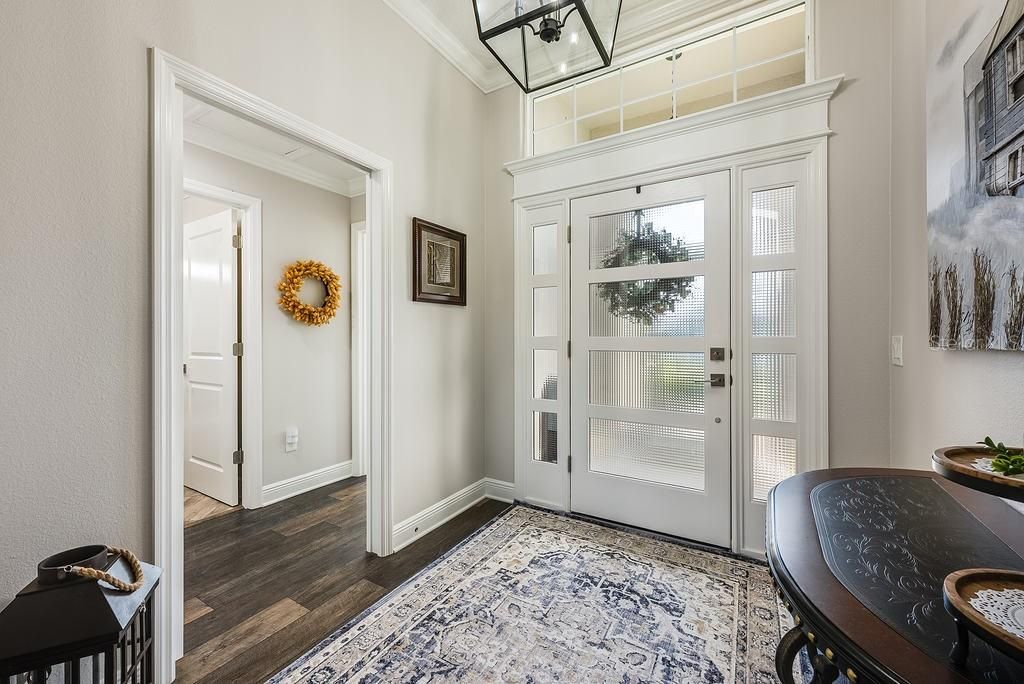 Active With Contract: $925,000 (3 beds, 2 baths, 1932 Square Feet)